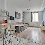 Апартаменты Emeraude, T2 Hypercentre, Terrasse, Charme Et Detente Шато-Тьерри
