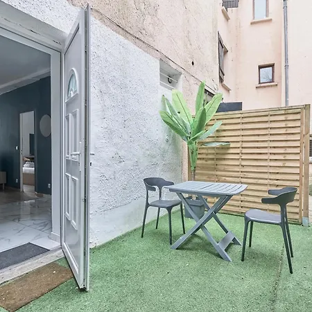 Апартаменты Emeraude, T2 Hypercentre, Terrasse, Charme Et Detente Шато-Тьерри